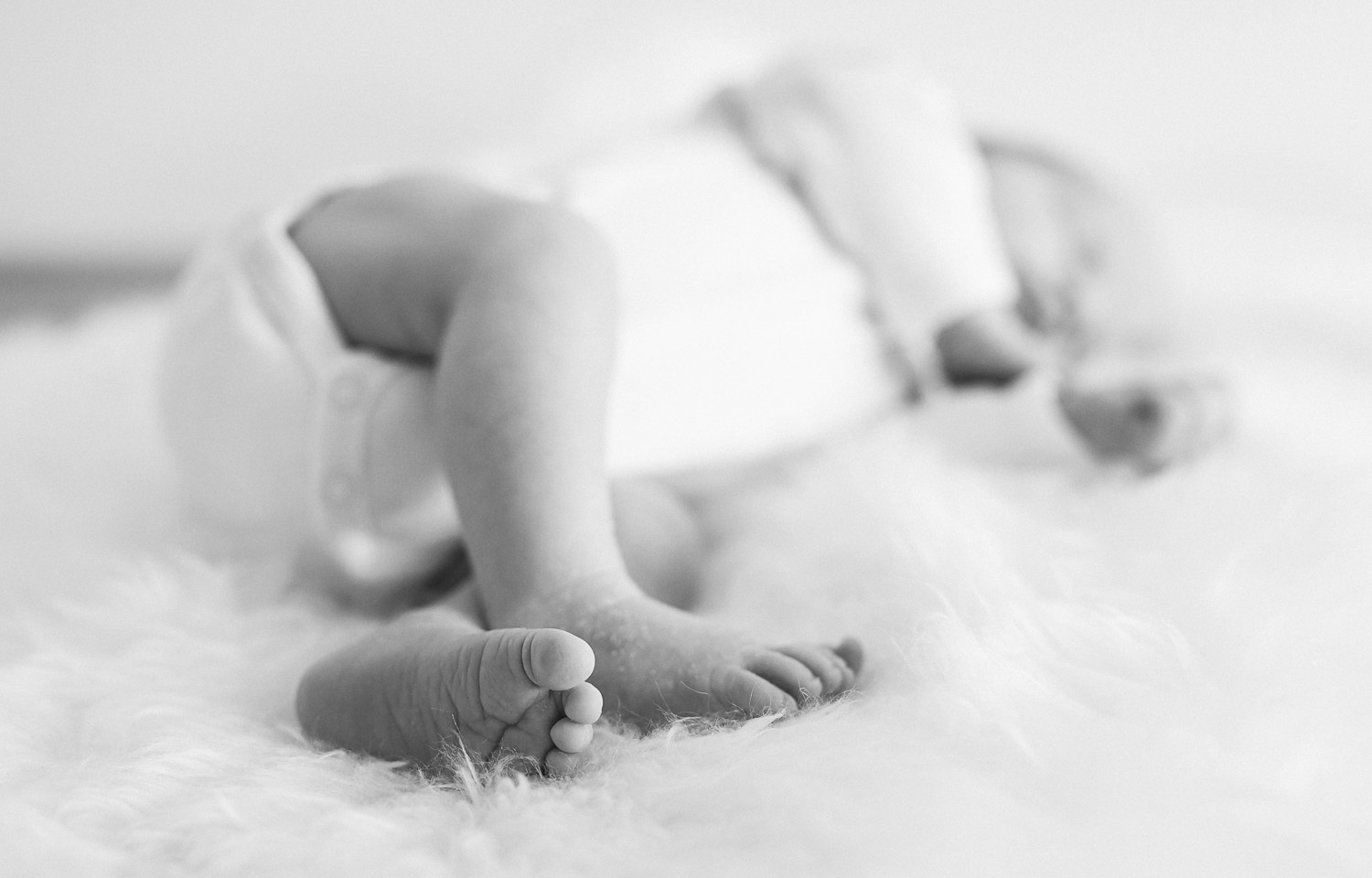 Blog-Newborn-Homestory-Babyfotos-München-Lichtmädchen-Fotografie08 - (C) Lichtmädchen Fotografie Nicki Schäfer