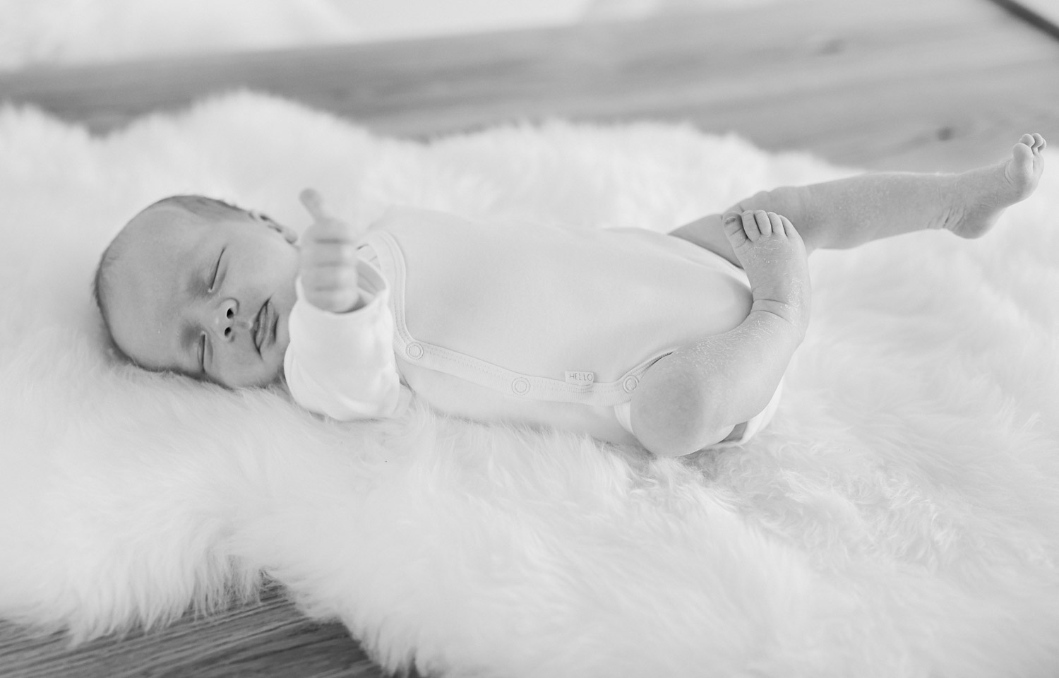 Blog-Newborn-Homestory-Babyfotos-München-Lichtmädchen-Fotografie11 - (C) Lichtmädchen Fotografie Nicki Schäfer
